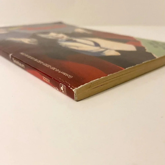 Vintage 1992 Universal Studios Monsters Presents Dracula Book Missing Poster - Picture 5 of 16